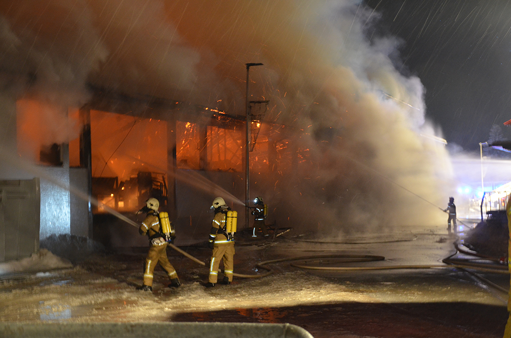 S Gewerk Gro Brand In Radstadt Alarmstufe Freiwillige Feuerwehren